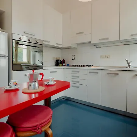 公寓 The Queen's Bridge X4 Piazza Unita 2 的里雅斯特