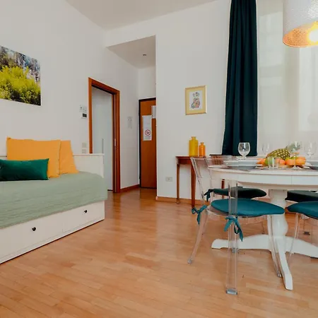 Apartment The Queen's Bridge X4 Piazza Unita 2