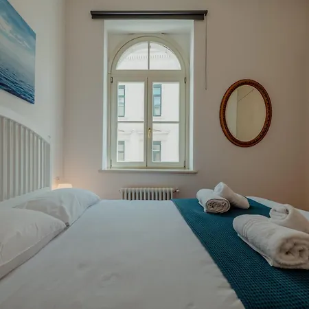 The Queen's Bridge X4 Piazza Unita 2 * 트리에스테