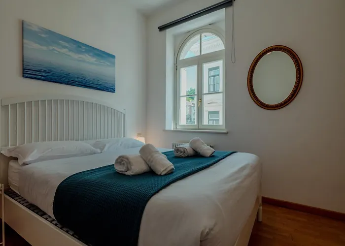 The Queen's Bridge X4 Piazza Unita 2 * Trieste